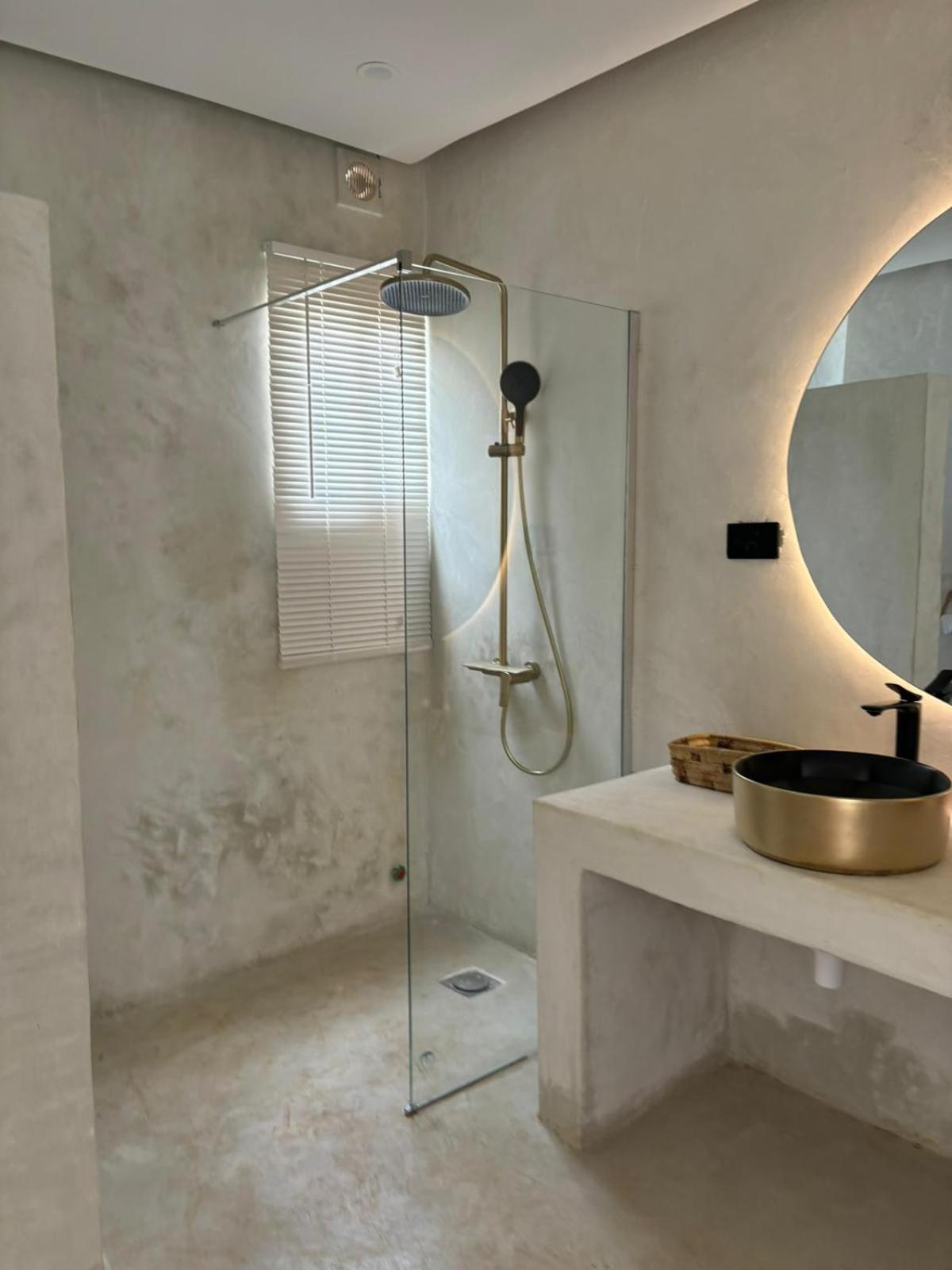 Le Saint Tropez Kidoti